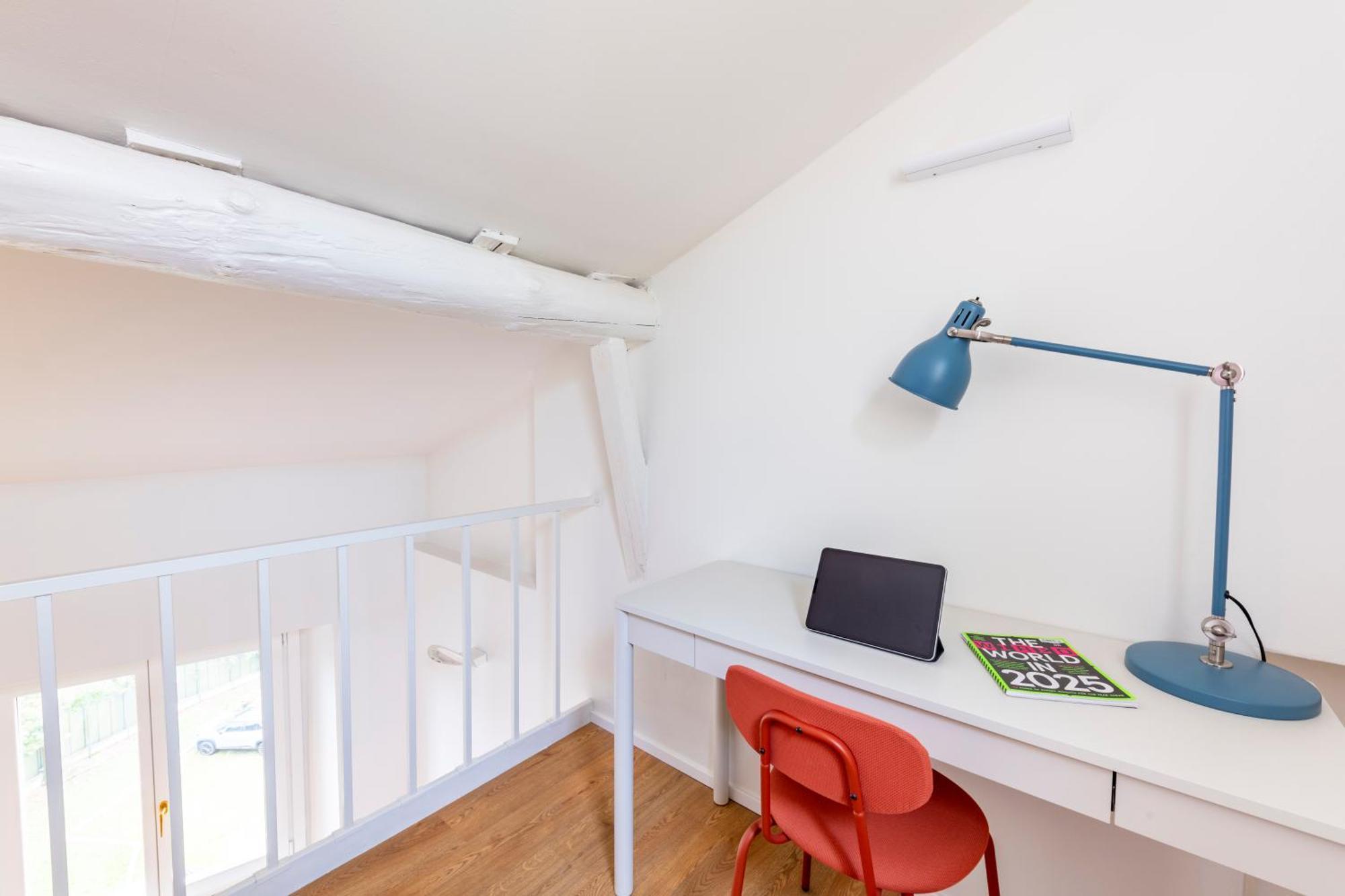 Apartment Large & Comfy - A Few Steps From The Duomo