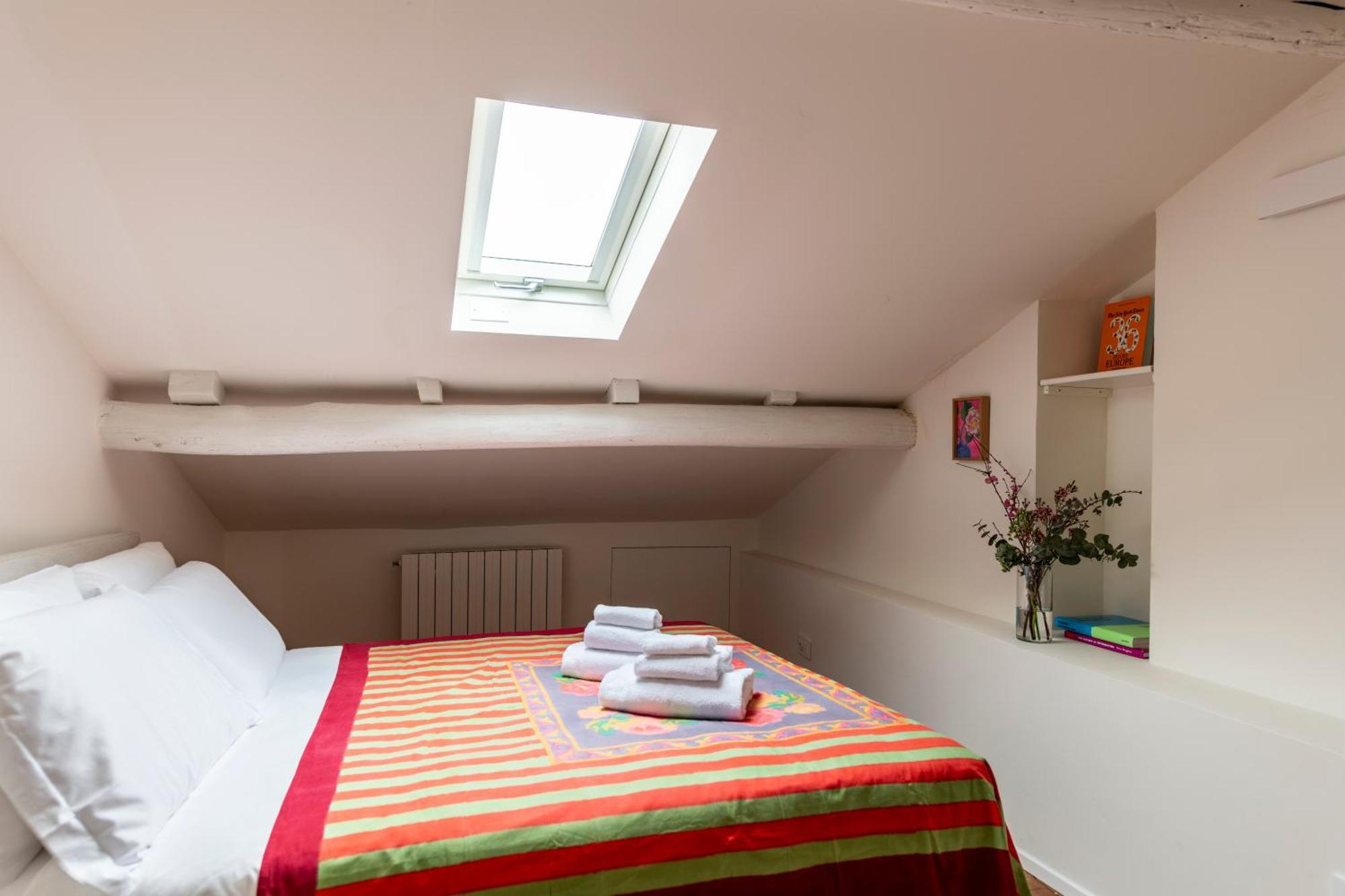Apartment Large & Comfy - A Few Steps From The Duomo *